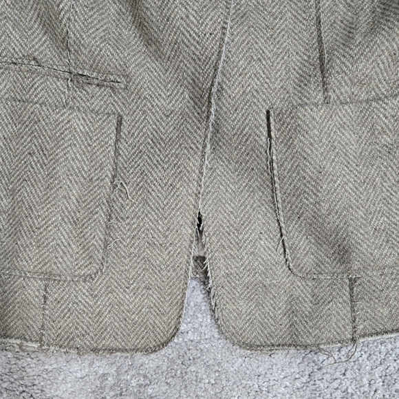 Banana Republic Wool Blend Brown Herringbone Applique Raw Seam Snap Blazer - Picture 5 of 10